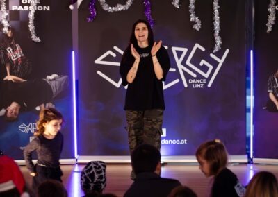 SYND-ChristmasShowKids-2025-Web-19